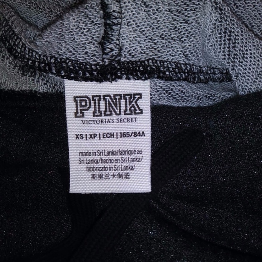 Pink Vs Bundle Of 4 Items Size Xs - image 4